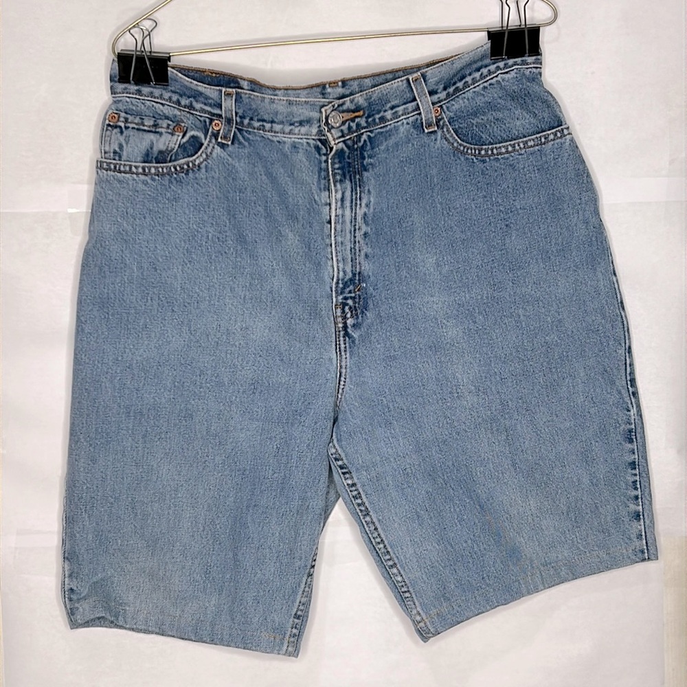 Levi 550 denim shorts size 18